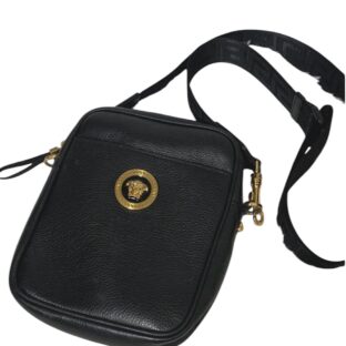 ランクB VERSACE メデューサ　ショルダーバッグ　ブラック